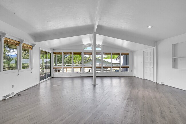 Photo - 27828 Fireweed Dr