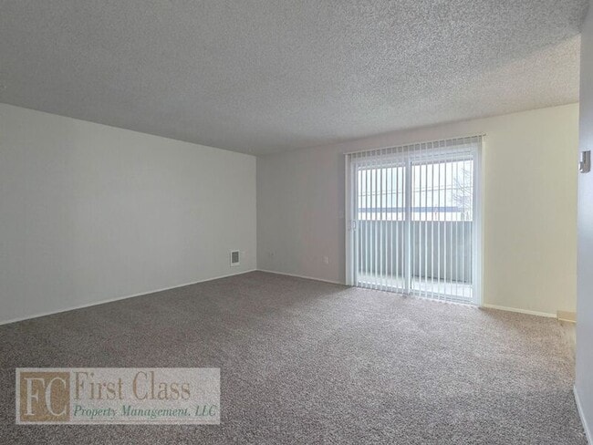 Photo - 1402 NE 186th Ave