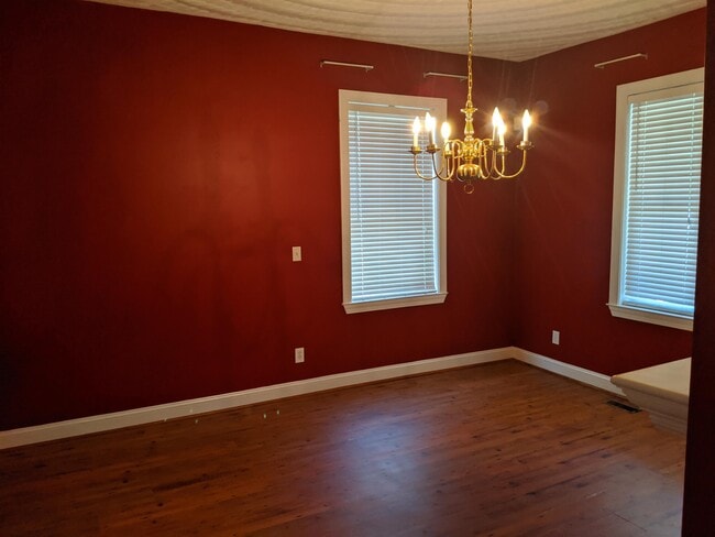 Photo - 218 W 32nd St
