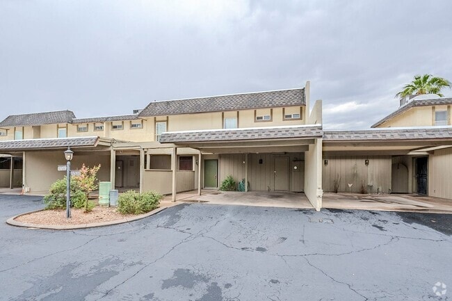 Building Photo - 3 Bed 2.5 Bath Pet-Friendly Retreat by The... Rental