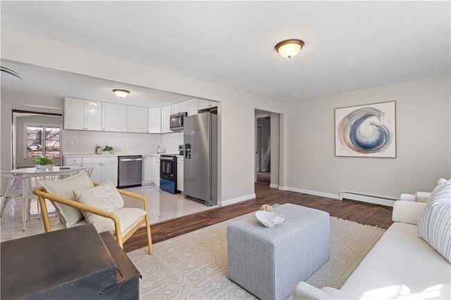 Photo - 400 Schooner Ave