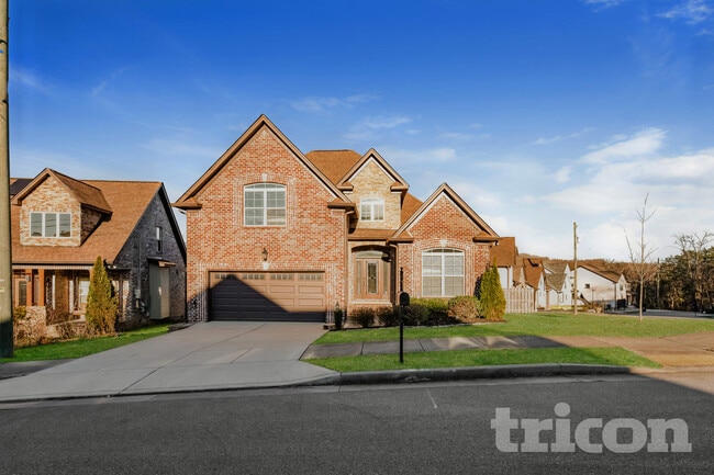 Building Photo - 300 Dutch Fls Cv