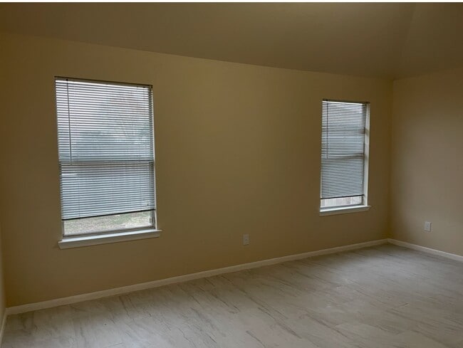 Photo - 6622 Portlick Dr