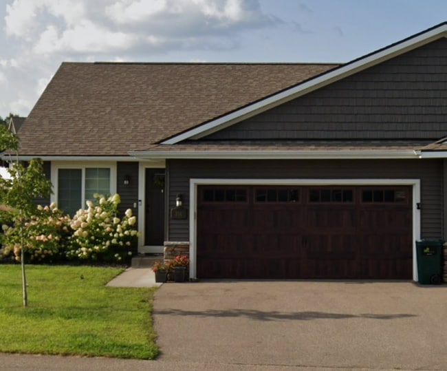 Photo - 814 Daisy Ln Townhome