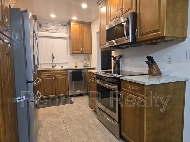 14255 Rosemary Ln