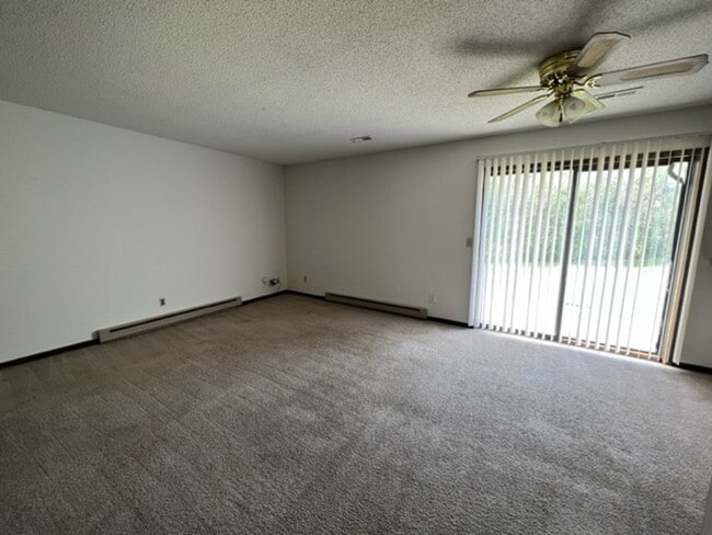 Photo - 421-421 N Shiloh Ave Unidad 419