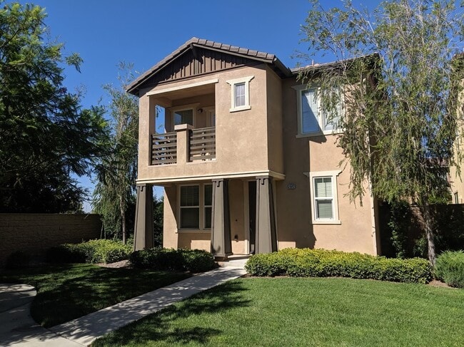 Building Photo - Wolf Creek/South Temecula - 4 Bedroom, 2.5 Bath Home