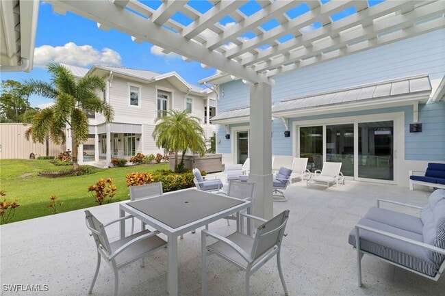 Photo - 2961 Sanborn Ave