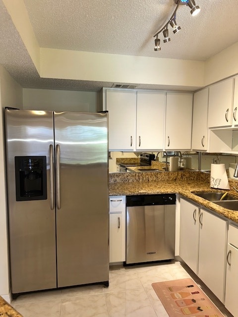 Building Photo - 19505 Quesada Ave Unit NN202 Rental