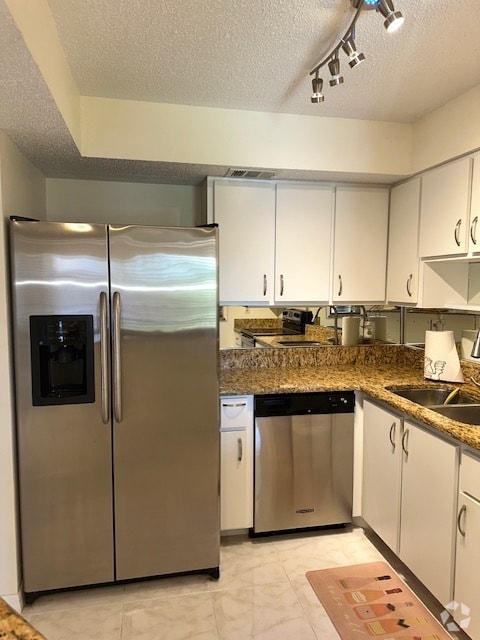 Building Photo - 19505 Quesada Ave Unit NN202 Rental