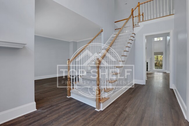 Photo - 127 Tara Blvd