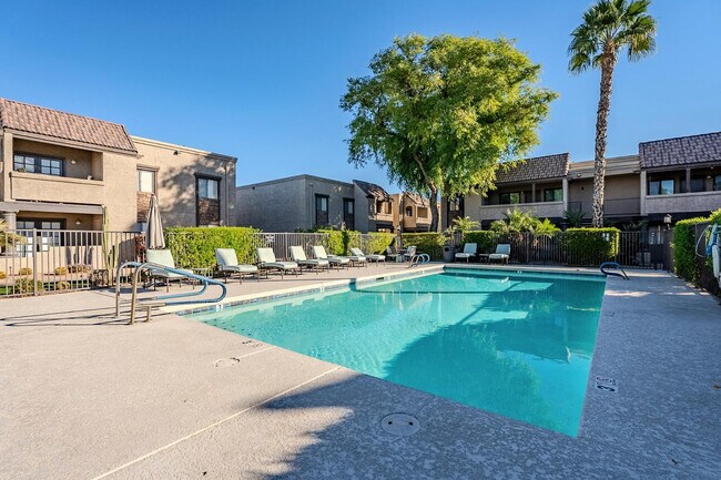 Photo - 5995 N 78th St Unit 1107