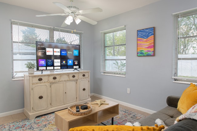 Photo - 620 SE 47th St Unidad 2