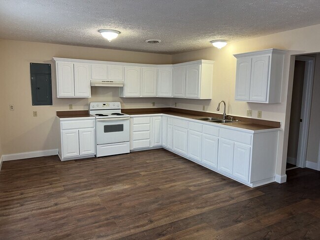 Photo - Marshfield Rental Home