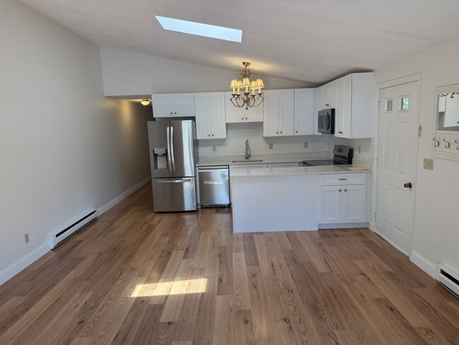 Building Photo - 70 Cape Dr Unit 10 D