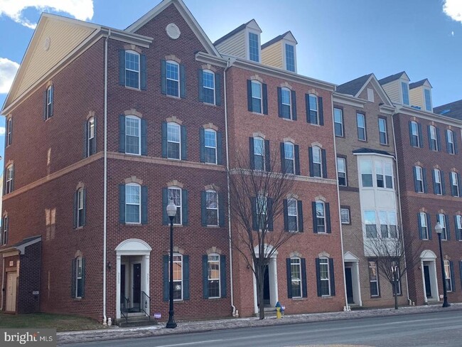 Photo - 9555 Center St Townhome