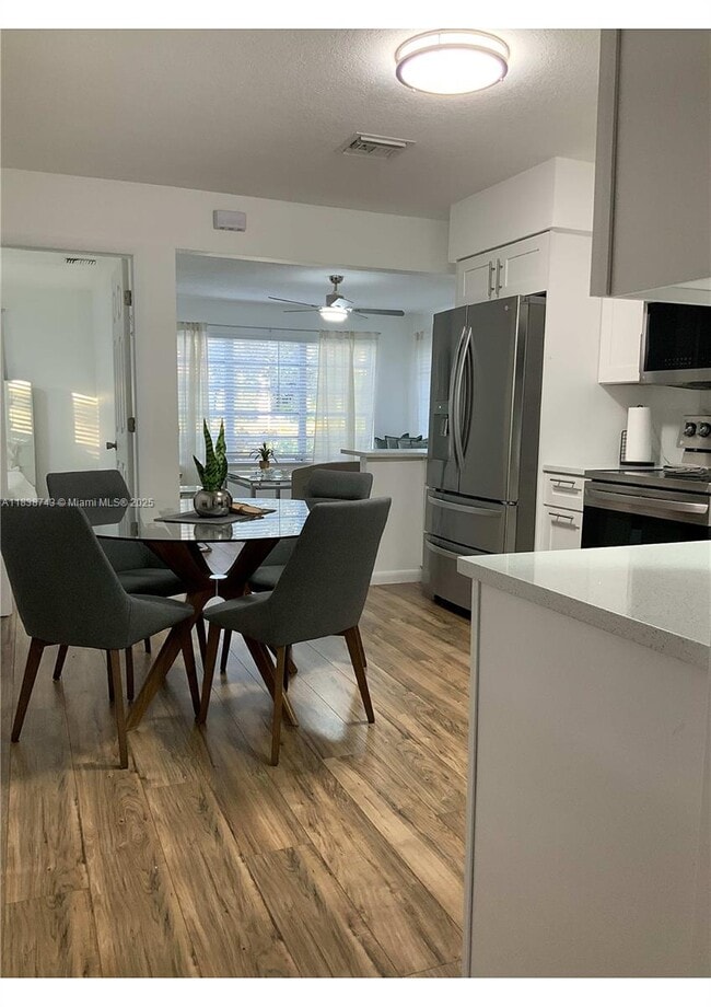 Photo - 2220 NE 36th St Apartment Unit 1
