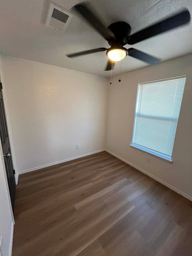 Photo - 1328 NE 5th St