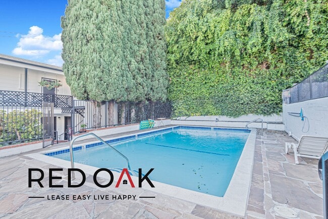 Photo - 1115 N Doheny Dr Unit B