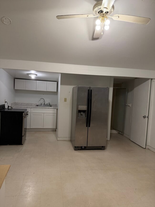 Building Photo - 205 Strawberry Ln Unit 205 Strawberry Lane