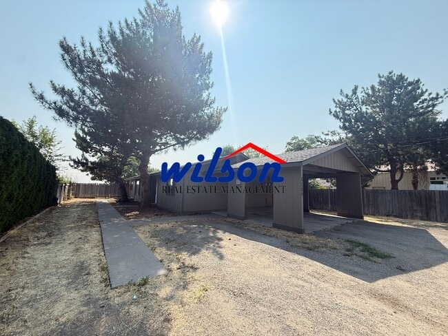 Building Photo - 1206 S Voelker Ave Unit B