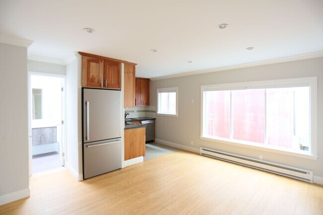 Photo - OPEN HOUSE:Thurday(4/11)7pm-7:20pm  Top fl...