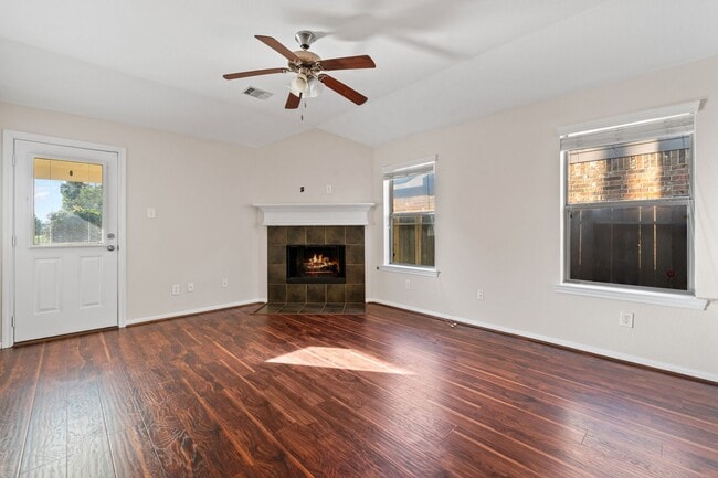 Building Photo - 3031 Lockeridge Village Dr