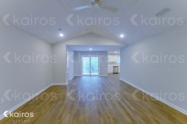 Photo - 148 Cottage Grove Rd