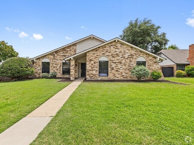 Building Photo - 3404 Newkirk Dr Rental