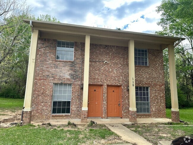 Building Photo - 118 Pinebrook Pl Rental