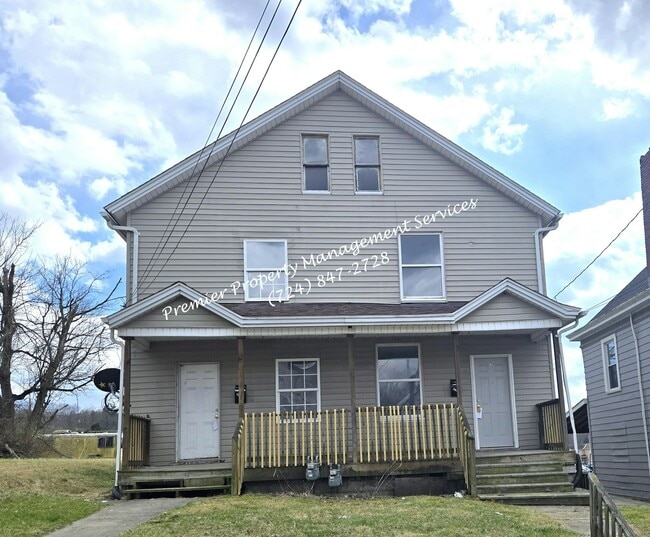 Building Photo - 416 E Reynolds St Unit 1/2
