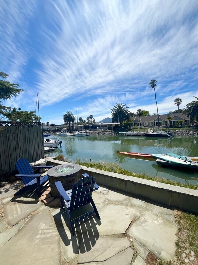 Building Photo - Waterfront Cottage in San Rafael! Utilitie... Rental