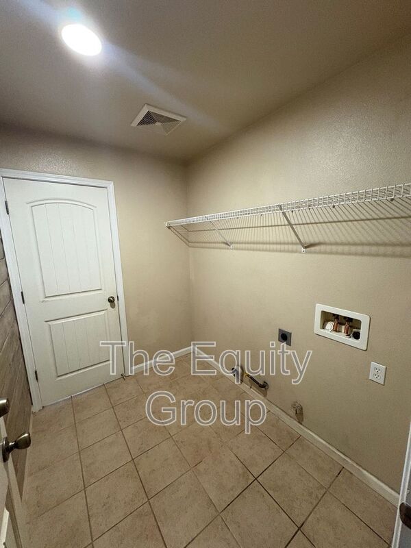 Photo - 3316 W Wren Ave