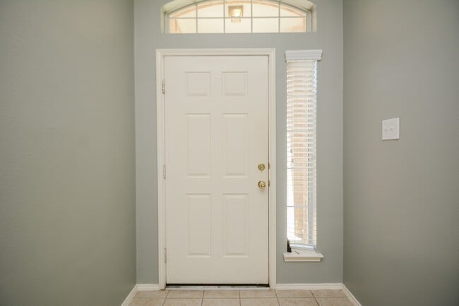 Photo - 24914 Oconee Dr