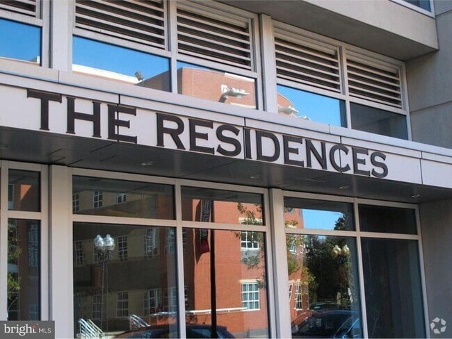 Building Photo - 20 Livingston Ave Unit 1 Rental