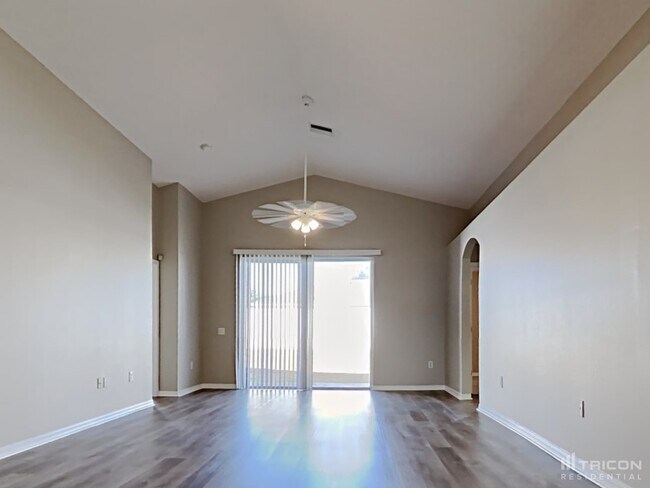 Photo - 10041 Creek Bluff Dr