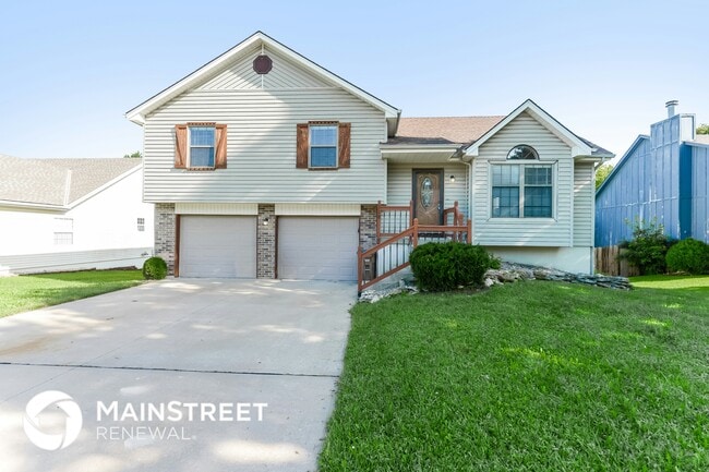 Building Photo - 118 W Laredo Trail