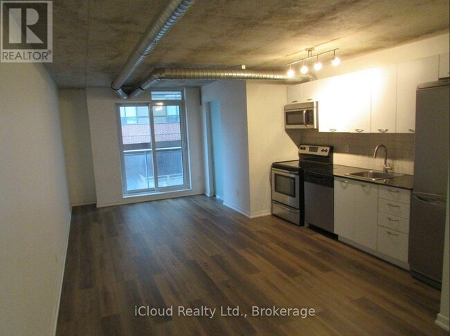 Photo - 170 Sudbury St