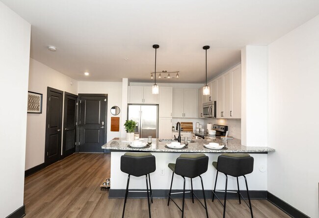 The Mint 425 apartments — community photo