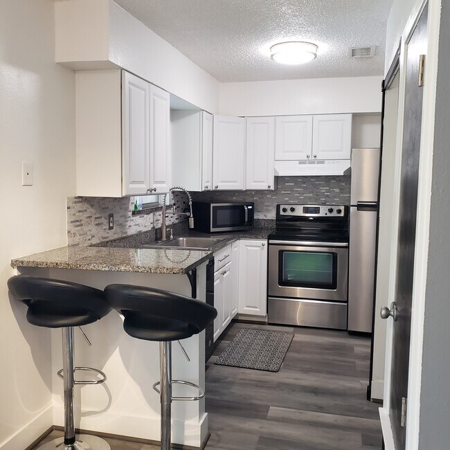 923 Vance Jackson Rd Condo Unit 504 Condo for Rent in San Antonio, TX