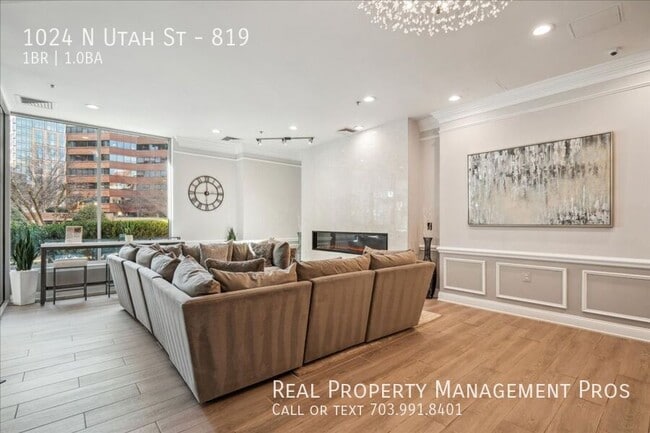 Photo - 1024 N Utah St Unit 819