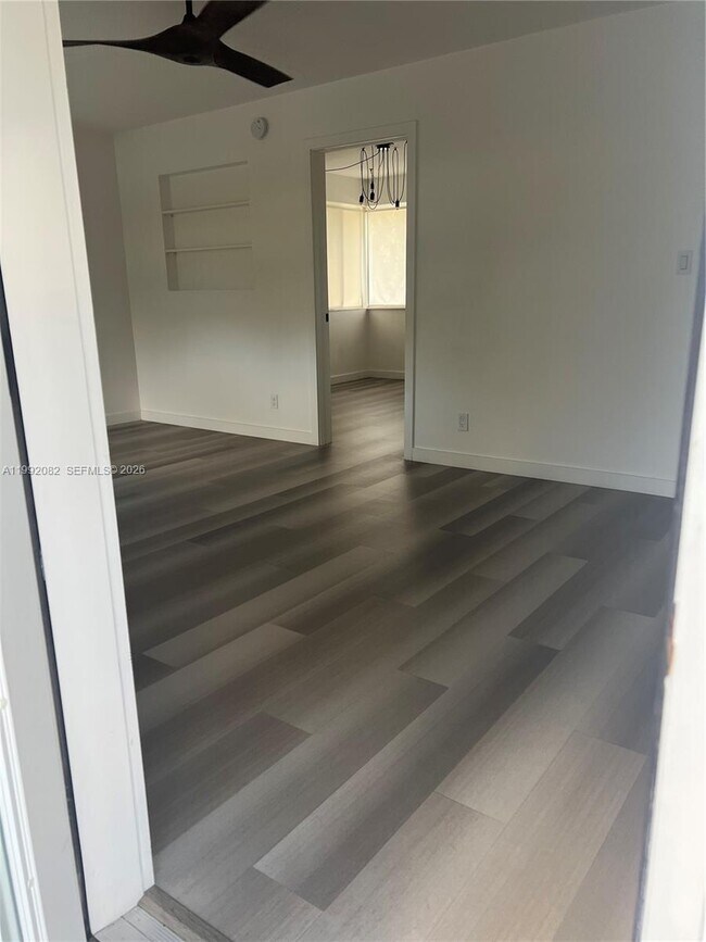 225 SE 16th Ave Unit 3