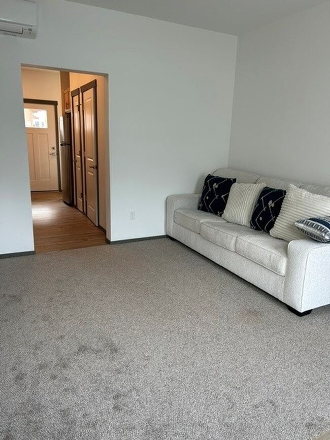 Photo - Windergreen Townhome
