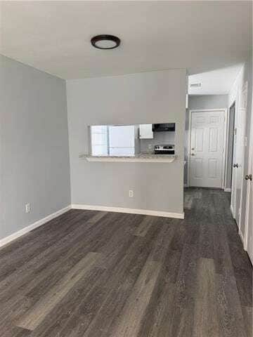 Photo - 905 Aspen Ct