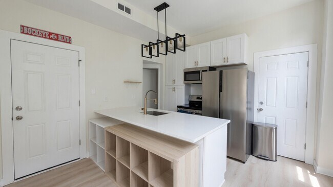 Photo - 1322 W Ohio St Unit 2F