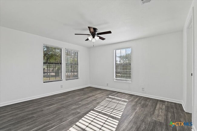 Photo - 180 Dunlap Cir