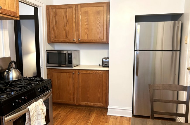 Photo - 1909 W Larchmont Ave Unit 3A