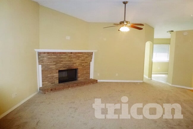 Photo - 3728 Mandarin Woods Dr N