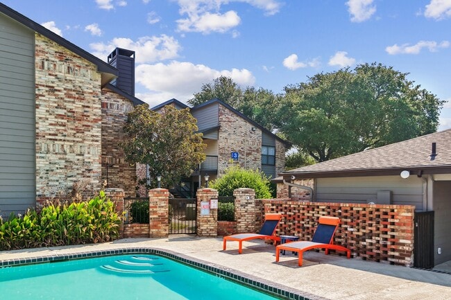 Pool and Lounge Area