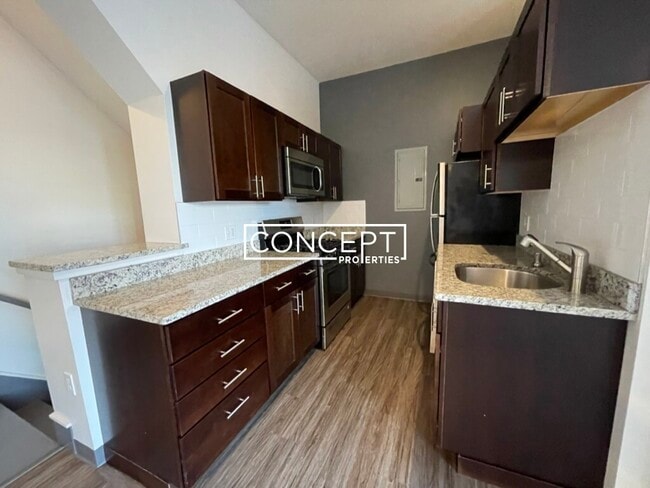 Photo - 160 E Berkeley St Unit 305